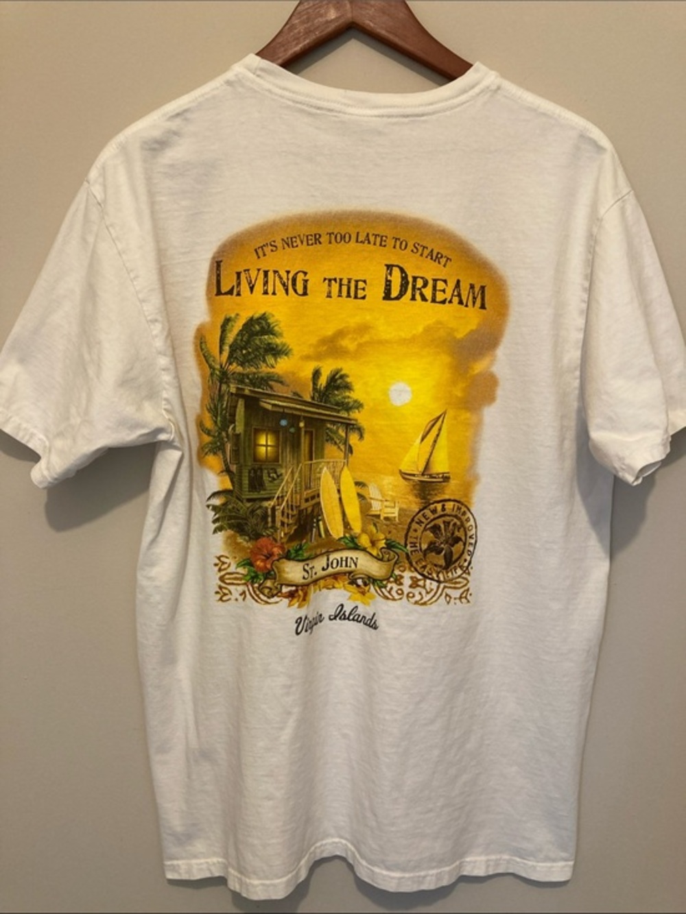 St. John White Short-Sleeve Tee with Yellow & Green Island Graphic